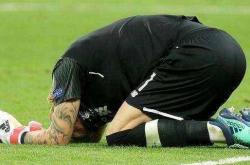 竞彩世界杯-世界足坛门将们的离奇失误，中国两位名将上榜